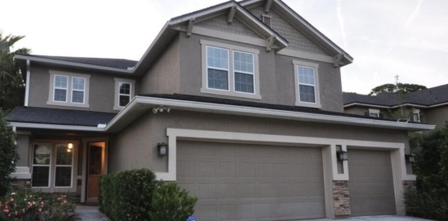 House in Jacksonville, Florida 5 bedrooms, 272.85 sq.m. № 776344