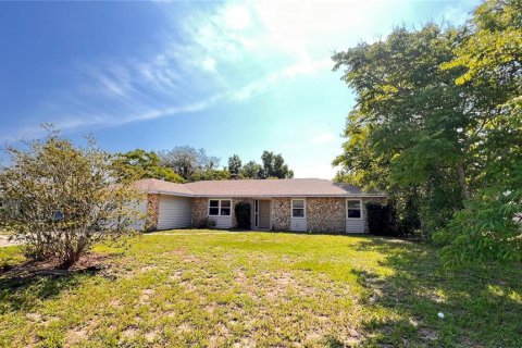 Casa en alquiler en Deltona, Florida, 3 dormitorios, 156.63 m2 № 1759260 - foto 3