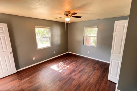 House in Deltona, Florida 3 bedrooms, 156.63 sq.m. № 1759260 - photo 25