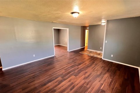 Casa en alquiler en Deltona, Florida, 3 dormitorios, 156.63 m2 № 1759260 - foto 11