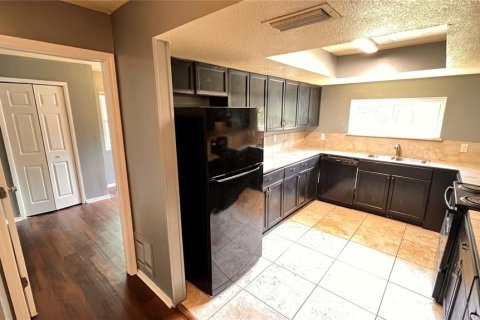 Casa en alquiler en Deltona, Florida, 3 dormitorios, 156.63 m2 № 1759260 - foto 17