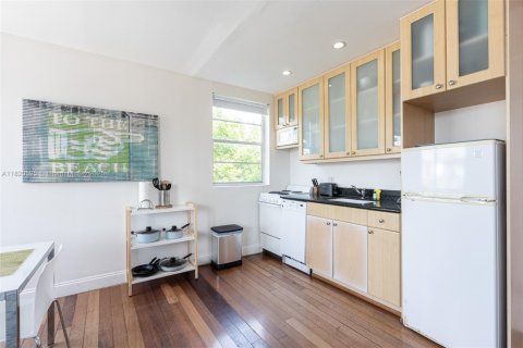 Copropriété à louer à Miami Beach, Floride: 1 chambre, 49.89 m2 № 1938309 - photo 14