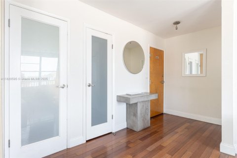 Copropriété à louer à Miami Beach, Floride: 1 chambre, 49.89 m2 № 1938309 - photo 10