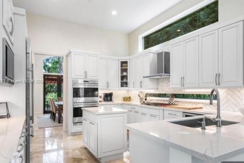 Купить виллу или дом в Бока-Ратон, Флорида 5 спален, 347.27м2, № 1954212 - фото 10