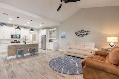 Villa ou maison à vendre à Daytona Beach, Floride: 2 chambres, 121.52 m2 № 1837514 - photo 14