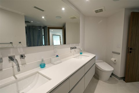 Снять в аренду квартиру в Санни-Айлс-Бич, Флорида 2 спальни, 148.83м2, № 1698407 - фото 17