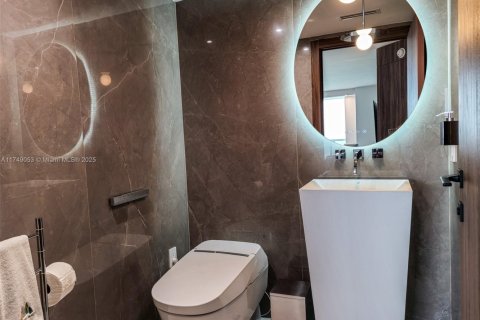 Снять в аренду квартиру в Санни-Айлс-Бич, Флорида 2 спальни, 148.83м2, № 1698407 - фото 10