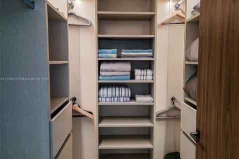 Снять в аренду квартиру в Санни-Айлс-Бич, Флорида 2 спальни, 148.83м2, № 1698407 - фото 19