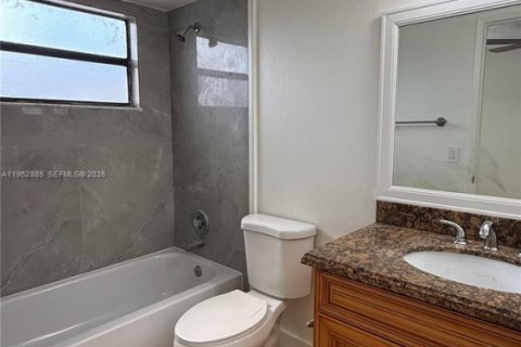 Condominio en alquiler en West Palm Beach, Florida, 2 dormitorios, 83.98 m2 № 2008709 - foto 17