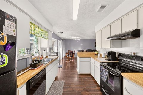 Villa ou maison à vendre à Ocala, Floride: 2 chambres, 125.79 m2 № 2388777 - photo 11