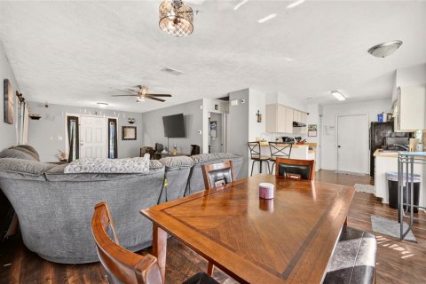 Villa ou maison à vendre à Ocala, Floride: 2 chambres, 125.79 m2 № 2388777 - photo 9