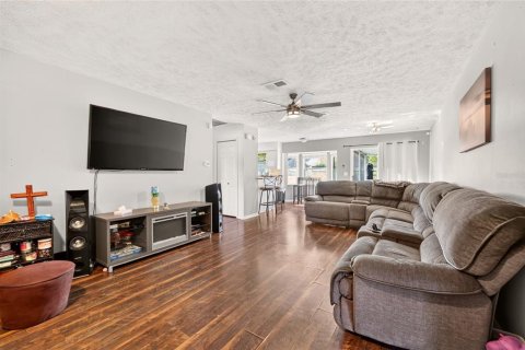 Villa ou maison à vendre à Ocala, Floride: 2 chambres, 125.79 m2 № 2388777 - photo 3