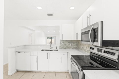 Touwnhouse à vendre à Wellington, Floride: 3 chambres, 121.79 m2 № 1231560 - photo 1