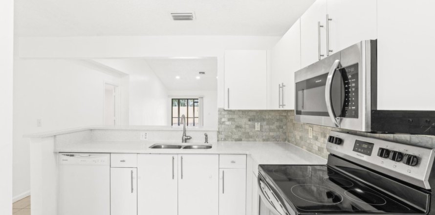 Touwnhouse à Wellington, Floride 3 chambres, 121.79 m2 № 1231560