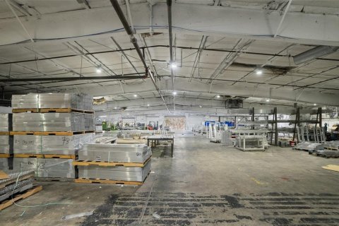 Immobilier commercial à louer à Ocala, Floride: 1816.7 m2 № 1525476 - photo 20