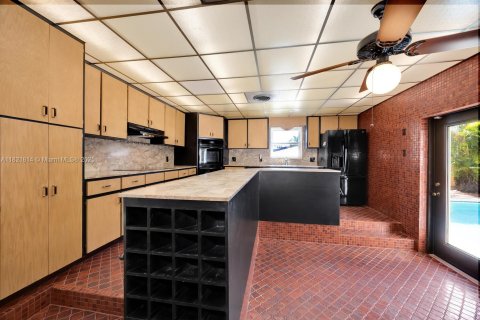 Купить виллу или дом в Майами, Флорида 3 спальни, 204.48м2, № 1783636 - фото 8