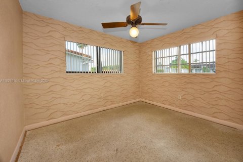 Купить виллу или дом в Майами, Флорида 3 спальни, 204.48м2, № 1783636 - фото 17