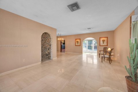 Купить виллу или дом в Майами, Флорида 3 спальни, 204.48м2, № 1783636 - фото 5