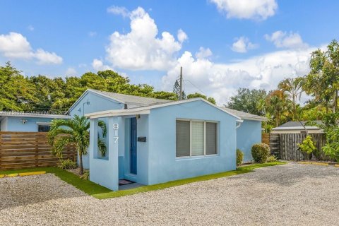 Купить виллу или дом в Форт-Лодердейл, Флорида 1 комната, 155.98м2, № 1920301 - фото 1