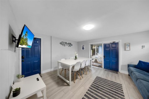 Купить виллу или дом в Форт-Лодердейл, Флорида 1 комната, 155.98м2, № 1920301 - фото 12