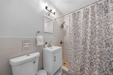 Купить виллу или дом в Форт-Лодердейл, Флорида 1 комната, 155.98м2, № 1920301 - фото 15