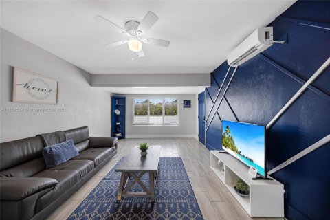 Купить виллу или дом в Форт-Лодердейл, Флорида 1 комната, 155.98м2, № 1920301 - фото 24