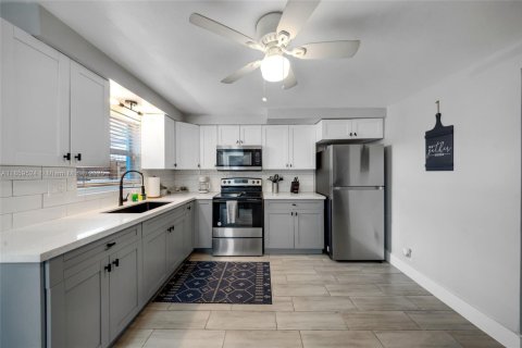 Купить виллу или дом в Форт-Лодердейл, Флорида 1 комната, 155.98м2, № 1920301 - фото 3