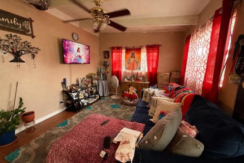 Casa en venta en Tampa, Florida, 3 dormitorios, 73.58 m2 № 2322522 - foto 3
