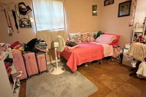 Casa en venta en Tampa, Florida, 3 dormitorios, 73.58 m2 № 2322522 - foto 6