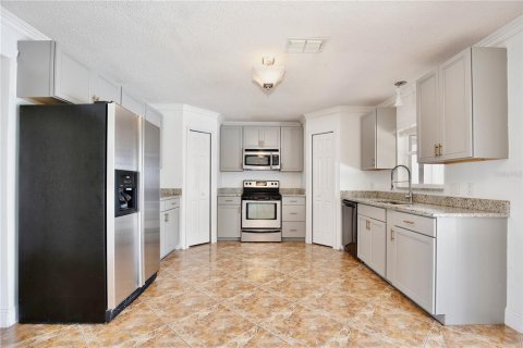 Villa ou maison à louer à Davenport, Floride: 5 chambres, 265.7 m2 № 1678316 - photo 2
