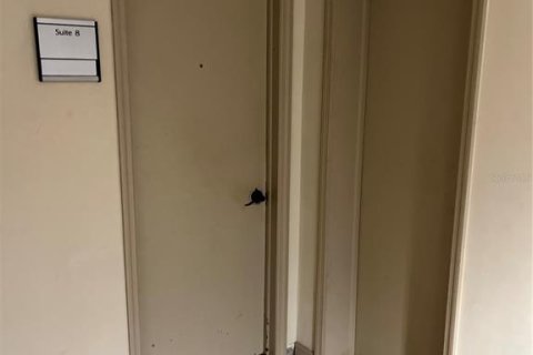 Immobilier commercial à louer à Gainesville, Floride: 204.38 m2 № 1852532 - photo 6