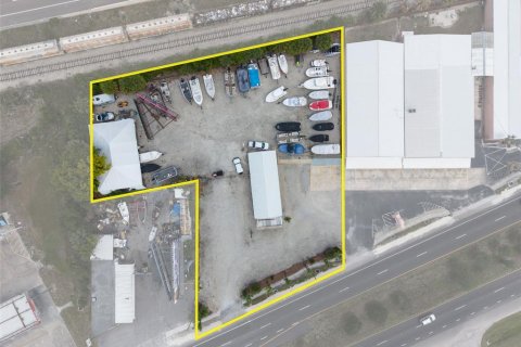 Commercial property in Orlando, Florida 3348.94 sq.m. № 2140427 - photo 17