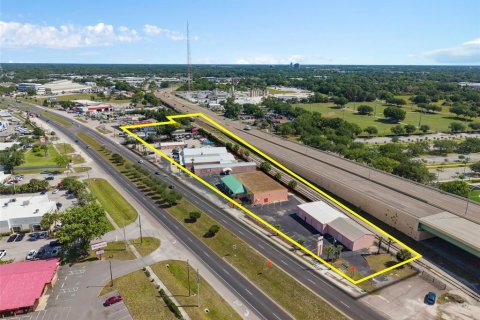 Commercial property in Orlando, Florida 3348.94 sq.m. № 2140427 - photo 2