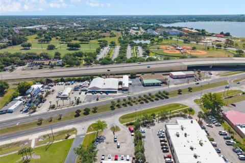 Commercial property in Orlando, Florida 3348.94 sq.m. № 2140427 - photo 11