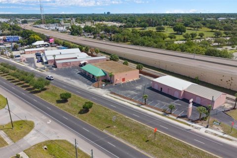 Commercial property in Orlando, Florida 3348.94 sq.m. № 2140427 - photo 12