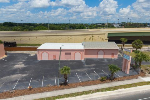Commercial property in Orlando, Florida 3348.94 sq.m. № 2140427 - photo 20