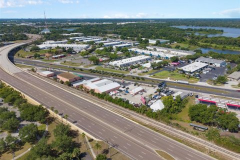 Commercial property in Orlando, Florida 3348.94 sq.m. № 2140427 - photo 10