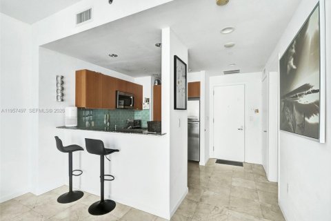 Condominio en venta en Miami, Florida, 56.11 m2 № 2011333 - foto 5