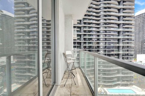 Condominio en venta en Miami, Florida, 56.11 m2 № 2011333 - foto 17