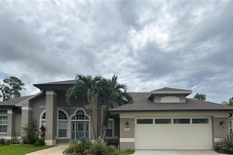 House in Port Charlotte, Florida 3 bedrooms, 222.78 sq.m. № 2366716