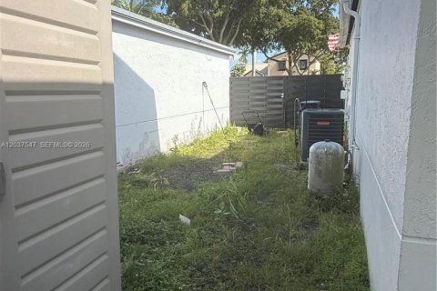 Villa ou maison à louer à Homestead, Floride: 3 chambres, 137.68 m2 № 2087576 - photo 20