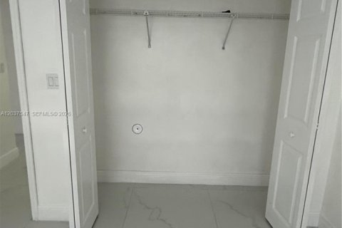 Villa ou maison à louer à Homestead, Floride: 3 chambres, 137.68 m2 № 2087576 - photo 8