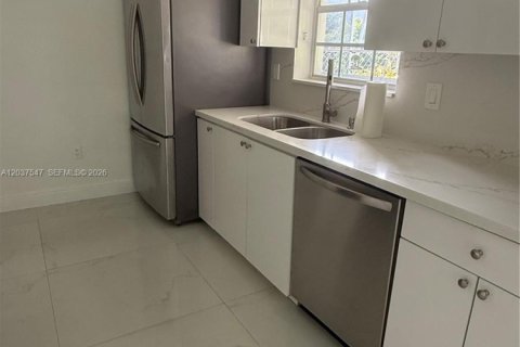 Villa ou maison à louer à Homestead, Floride: 3 chambres, 137.68 m2 № 2087576 - photo 10