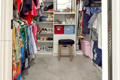 Купить кондоминиум в Дирфилд-Бич, Флорида 2 спальни, 90.12м2, № 2030252 - фото 25