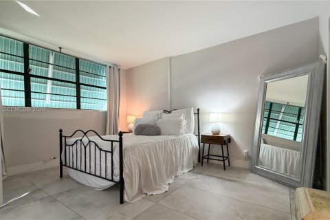 Купить кондоминиум в Дирфилд-Бич, Флорида 2 спальни, 90.12м2, № 2030252 - фото 21