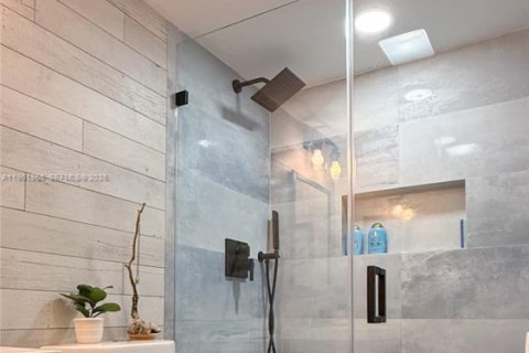 Купить кондоминиум в Дирфилд-Бич, Флорида 2 спальни, 90.12м2, № 2030252 - фото 19