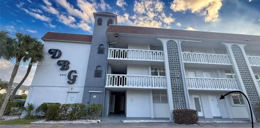 Кондоминиум с 2 спальнями в Дирфилд-Бич, Флорида № 2030252