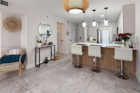 Купить кондоминиум в Дирфилд-Бич, Флорида 2 спальни, 90.12м2, № 2030252 - фото 3