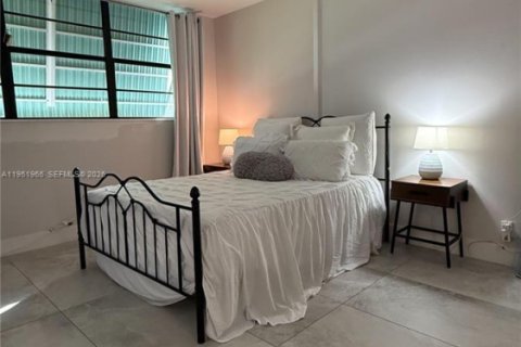 Купить кондоминиум в Дирфилд-Бич, Флорида 2 спальни, 90.12м2, № 2030252 - фото 27