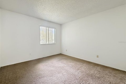 Condo in Ocala, Florida, 2 bedrooms  № 2148930 - photo 19